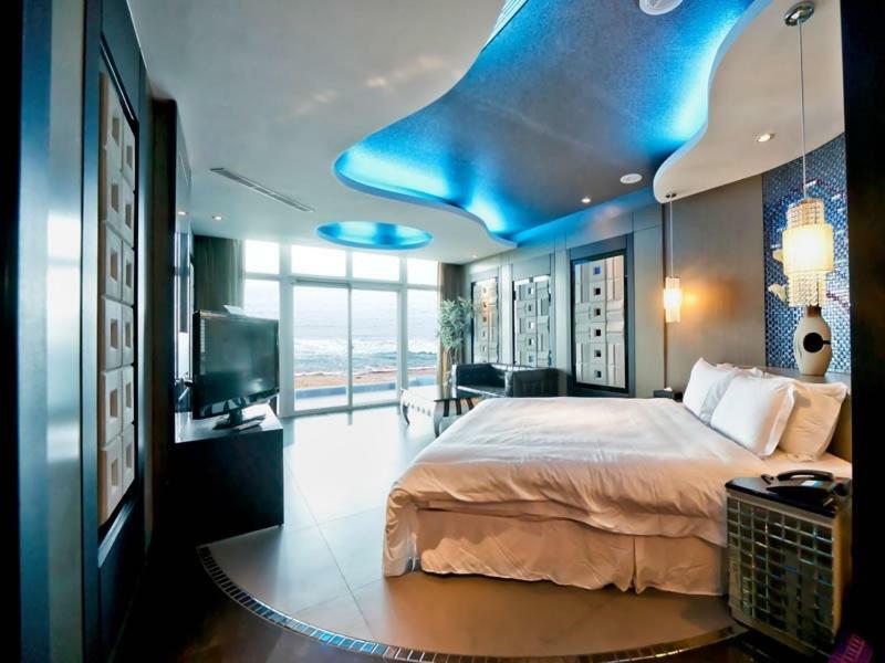 White House Hot Spring Beach Resort Wanli Exterior photo